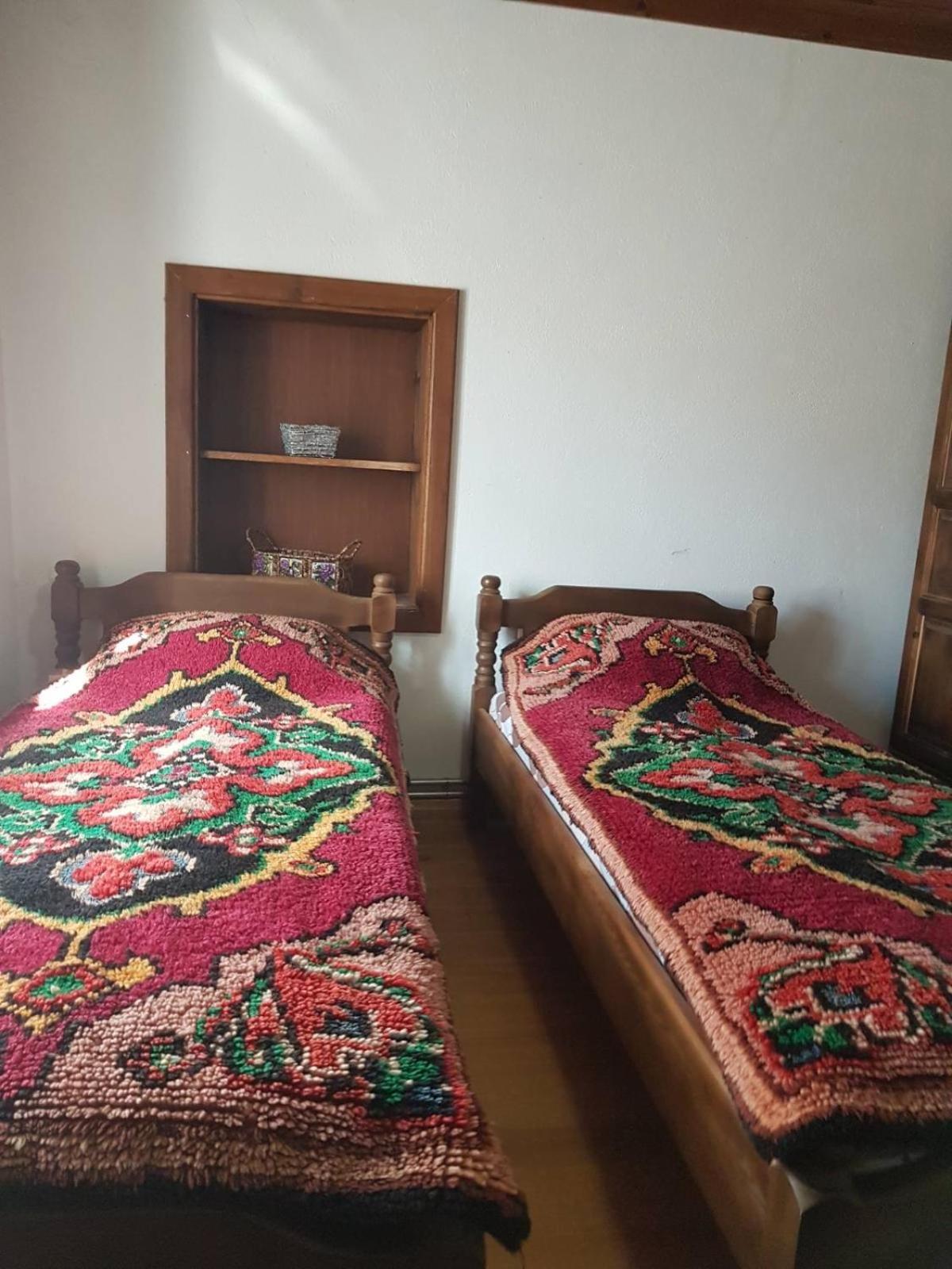 Hotel Тодорината Къща Leshten Exterior foto